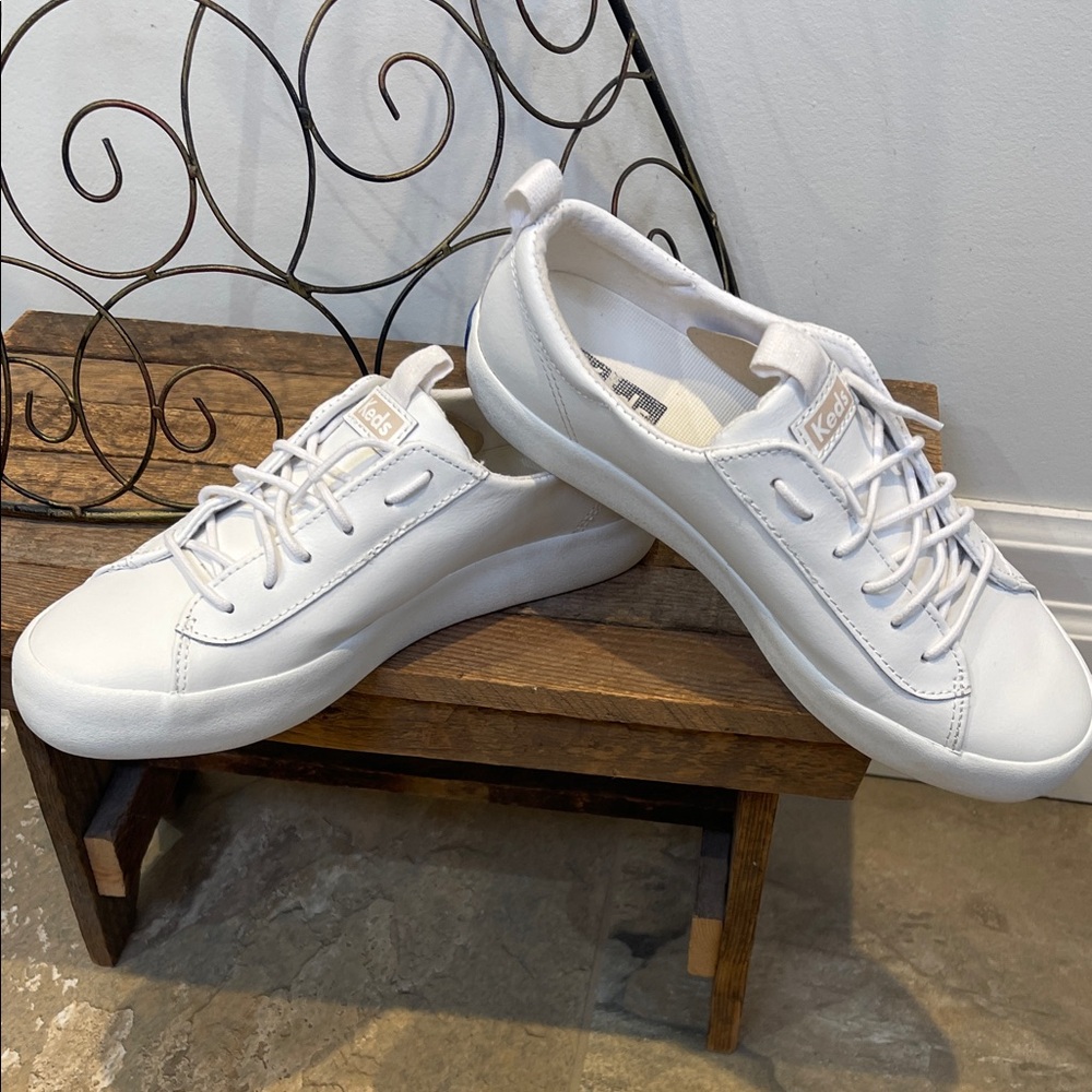 Keds Womens Kickback Leather Sneaker